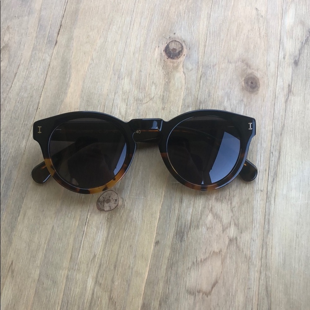 illesteva Leonard Sunglasses